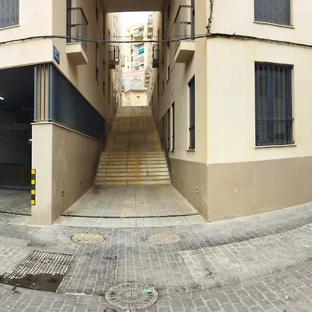 Centre Pool & Parking Apartment *