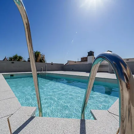 Centre Pool & Parking Malaga