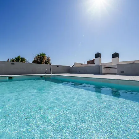 Apartment Centre Pool & Parking Malaga
