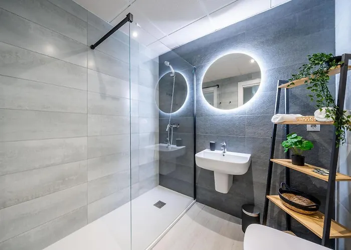 Centre Pool & Parking Appartamento